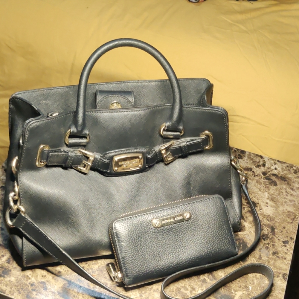 Michael Kors purse and wallet bundle